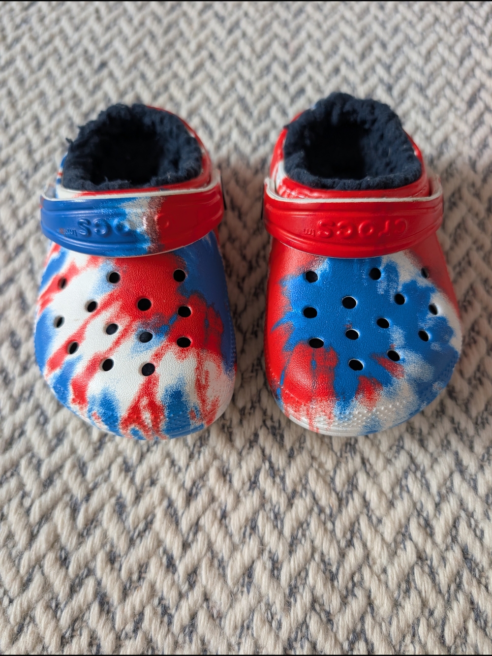 Toddler Red & Blue Tie-Dye Lined Crocs